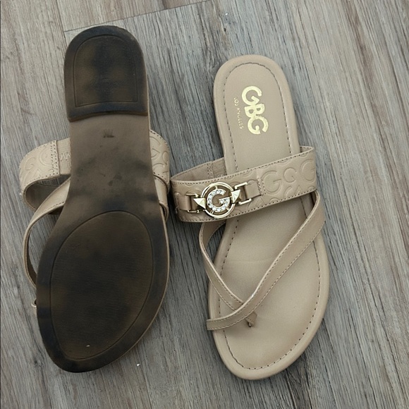 G by Guess Beige Sandals with Gold Accents - Picture 3 of 5